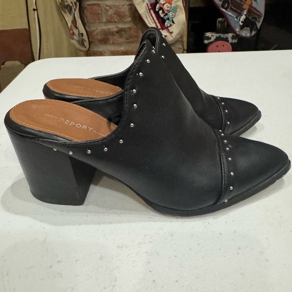 Report Shoes - Report black leather ankle boots with studs / 6 / Excellentnt condition